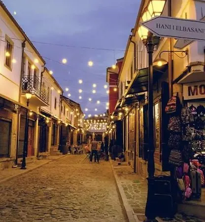 Tradicional Bazaar Villa Korce